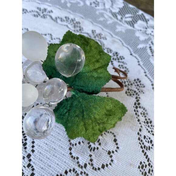 Vintage MCM Clear Frosted Small Lucite Grape Cluster Sculpture - Picture 2 of 8
